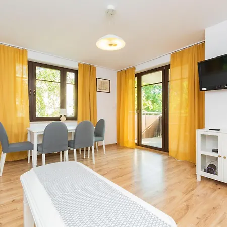 Tropicana - By Grand アパート *